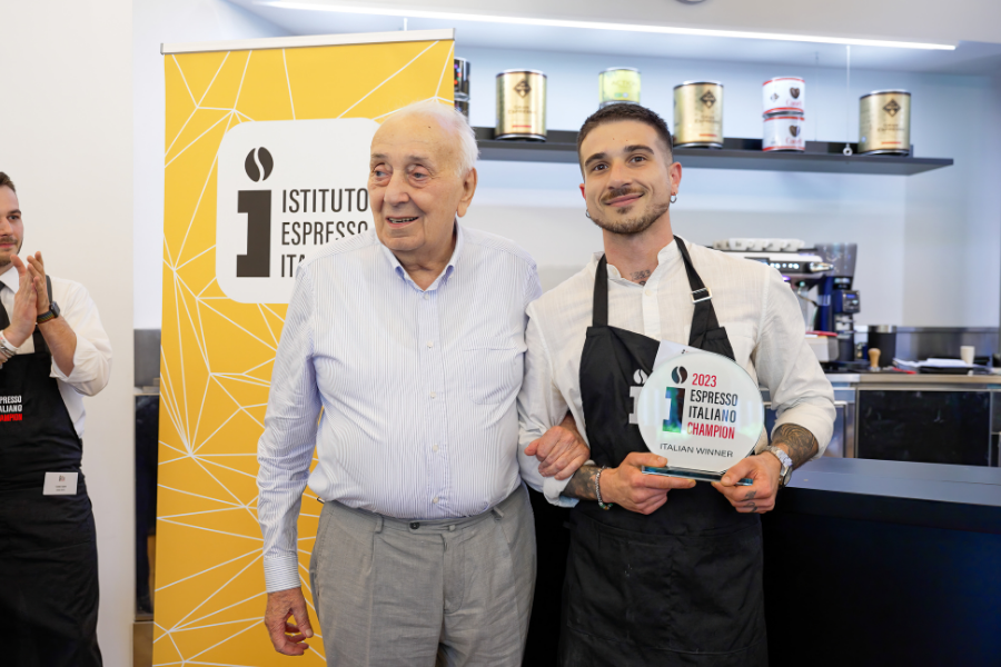 Marco Pezone di Falconara Marittima (An) è il miglior barista d’Italia